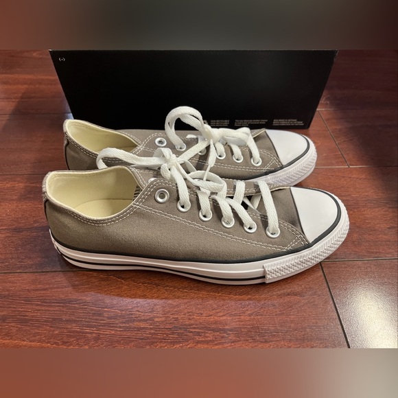 Converse CTAS OX Low Top Womens 7.5 Classic Taupe Canvas Sneaker Shoe A08631F - Picture 8 of 16